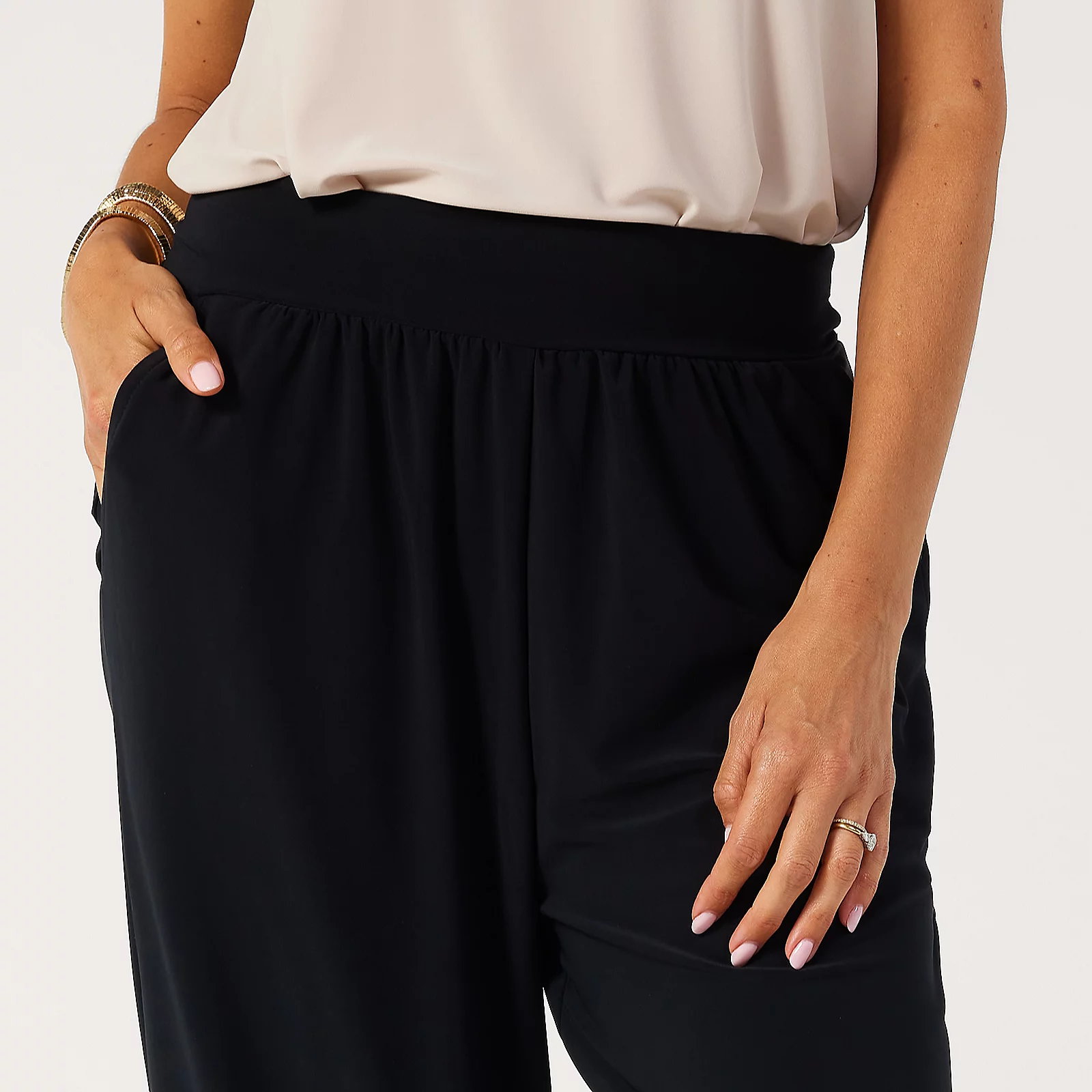 Kim & Co Deluxe Brazil Jersey Relaxed Cropped Trousers 6 Kim & Co Deluxe Brazil Jersey Relaxed Cropped Trousers