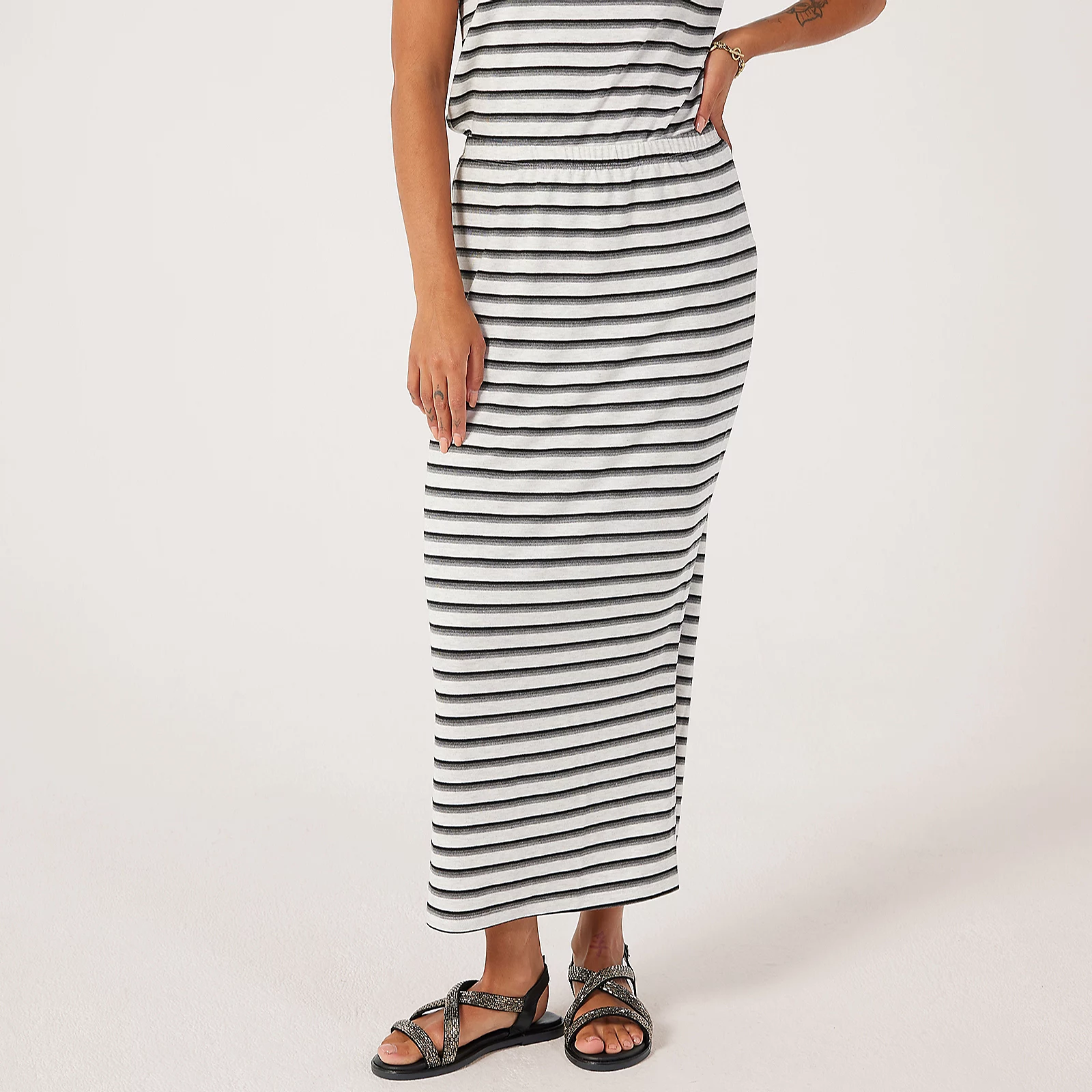 Kim & Co Bamboo Stripe Long Skirt With Side Slit 3 Kim & Co Bamboo Stripe Long Skirt With Side Slit