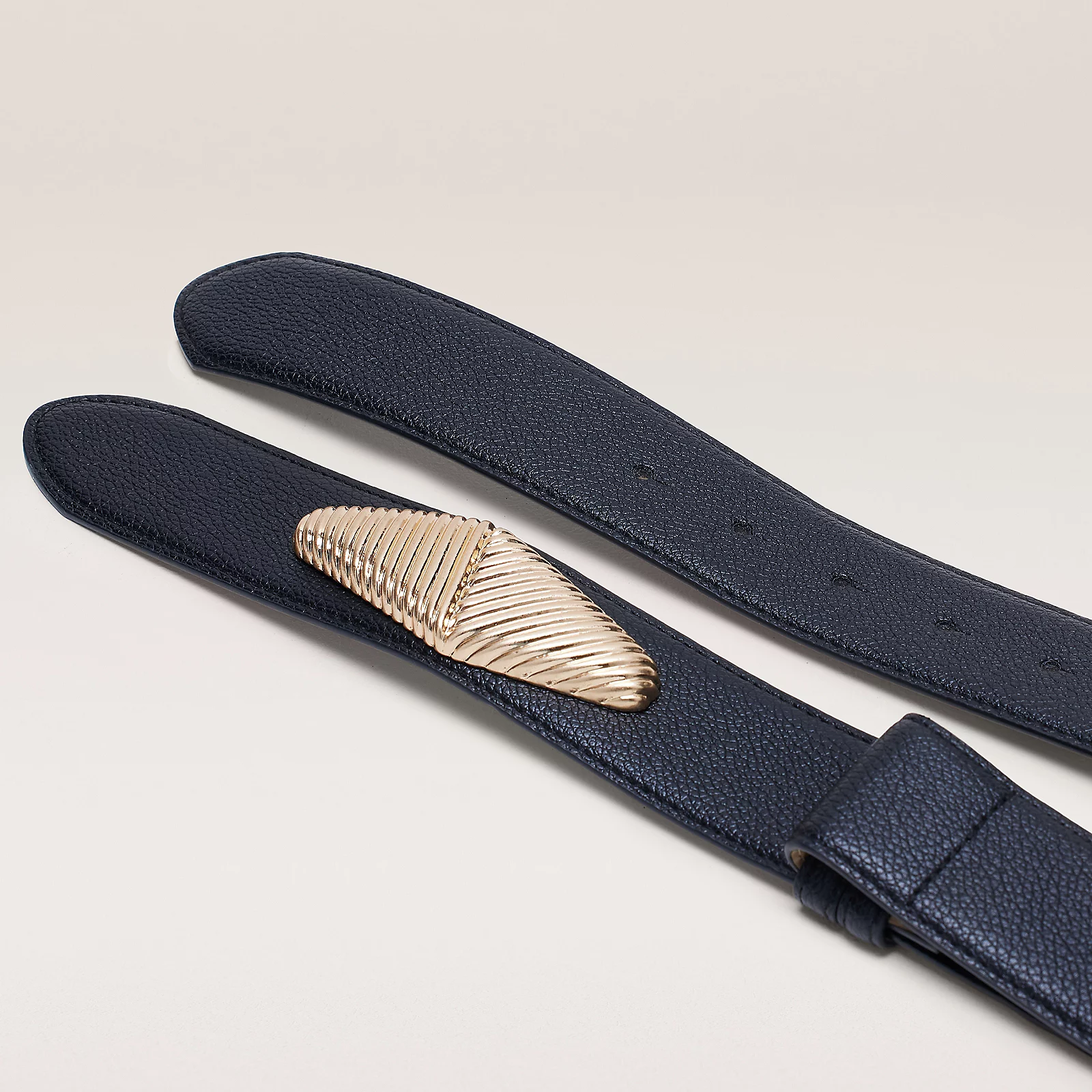 MarlaWynne Textured Rhombus Belt
