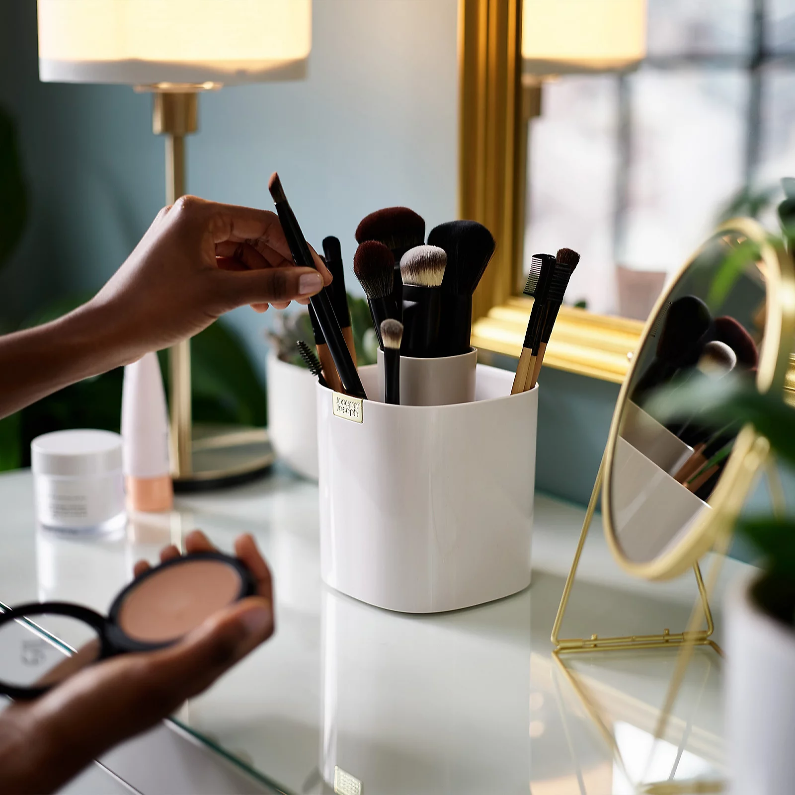 Joseph Joseph Viva Makeup Brush Pot