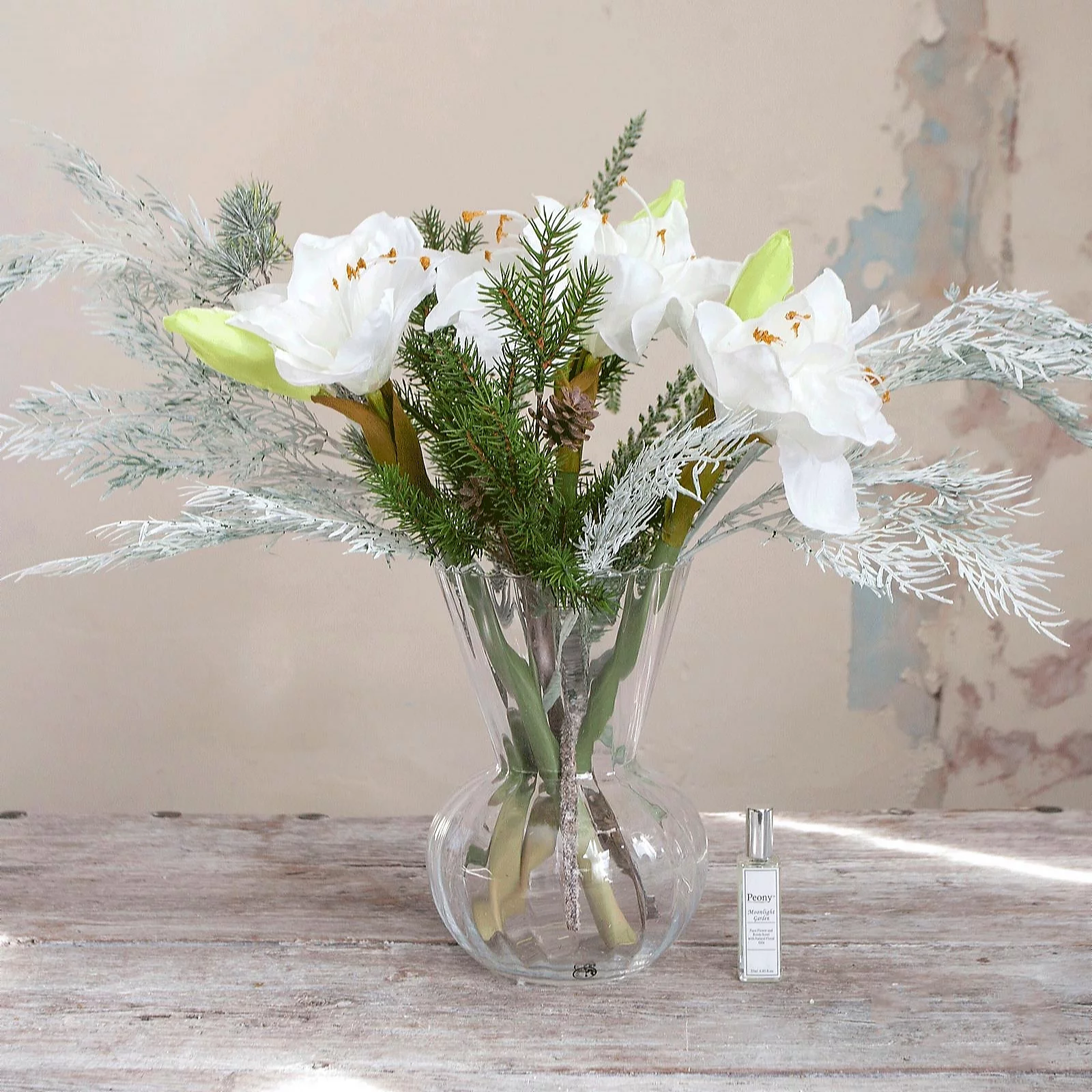 Peony Winter Amaryllis Bouquet w/25ml Moonlight Garden Fragrance Spray