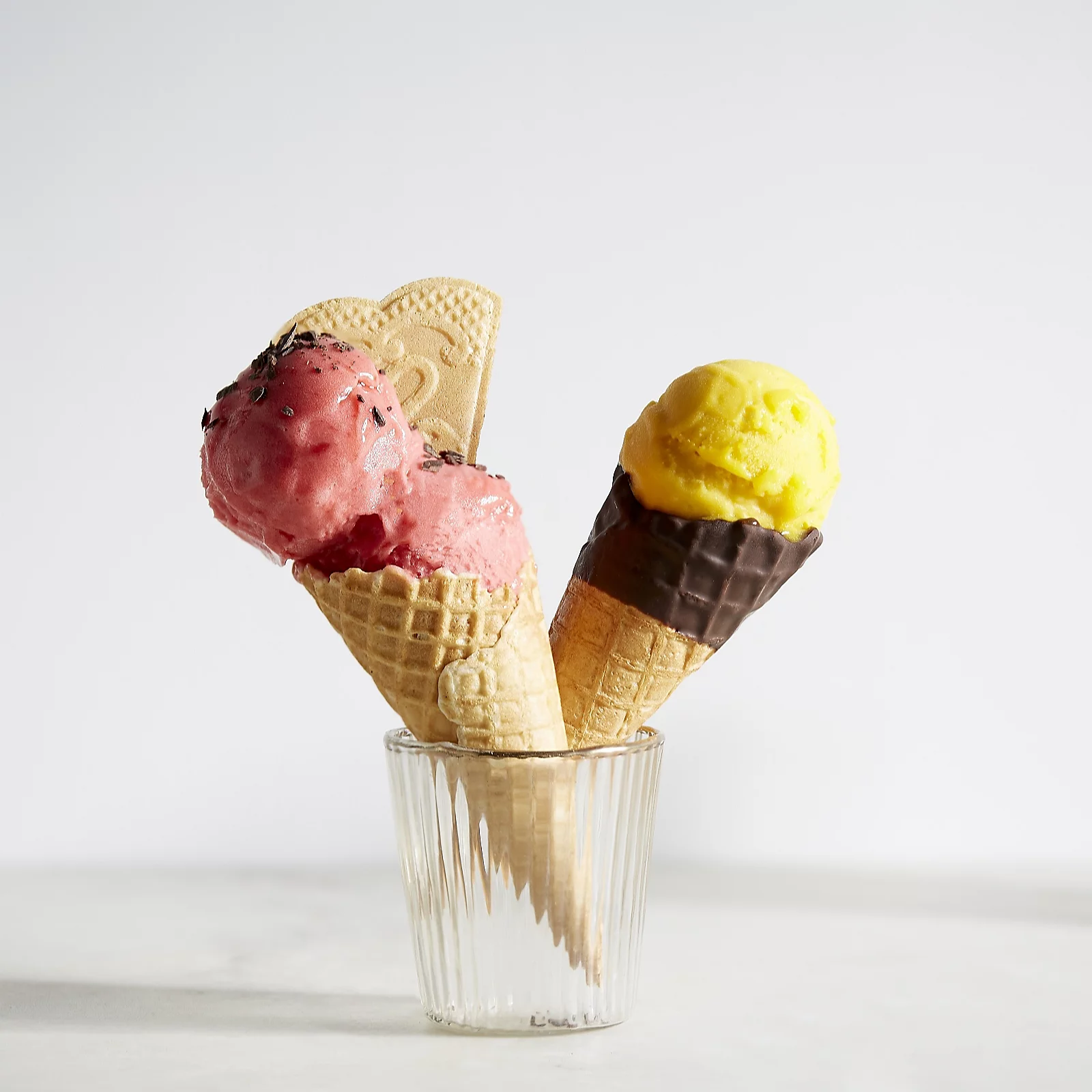 Ninja CREAMi Ice Cream & Frozen Dessert Maker NC300UK & 4 Additional Tubs 5 Ninja CREAMi Ice Cream & Frozen Dessert Maker NC300UK & 4 Additional Tubs