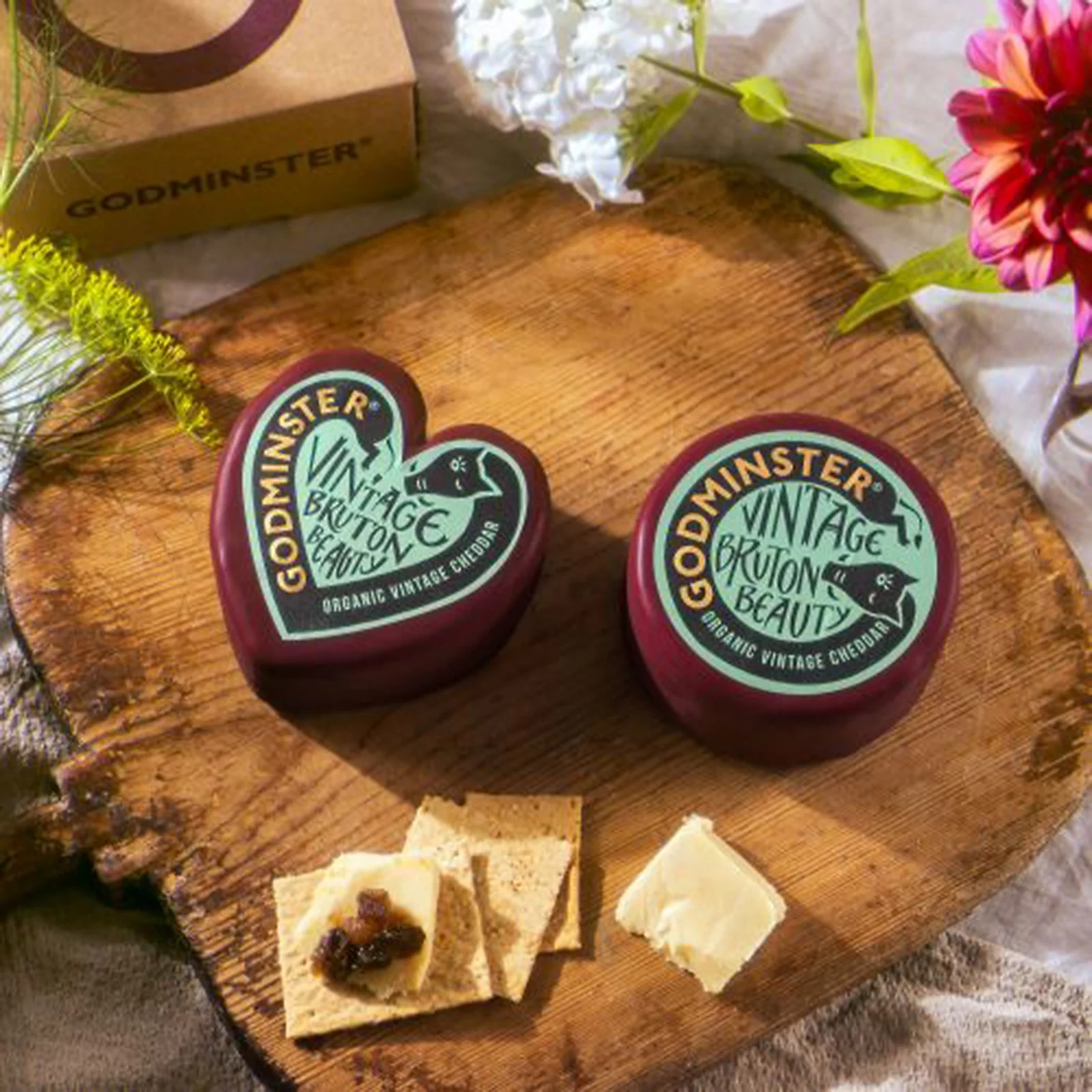 Godminster Vintage Bruton Beauty Heart & Round Gift Set