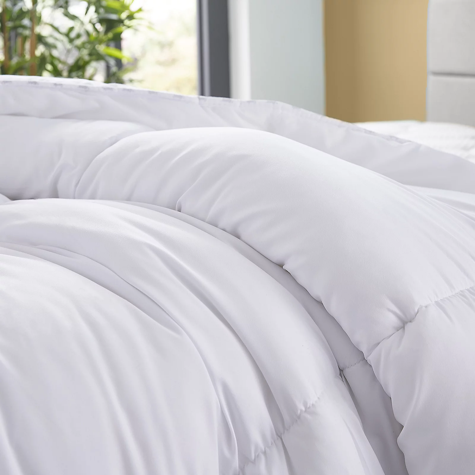 Sealy Sanctuary Anti-Allergen 10.5 Tog Duvet