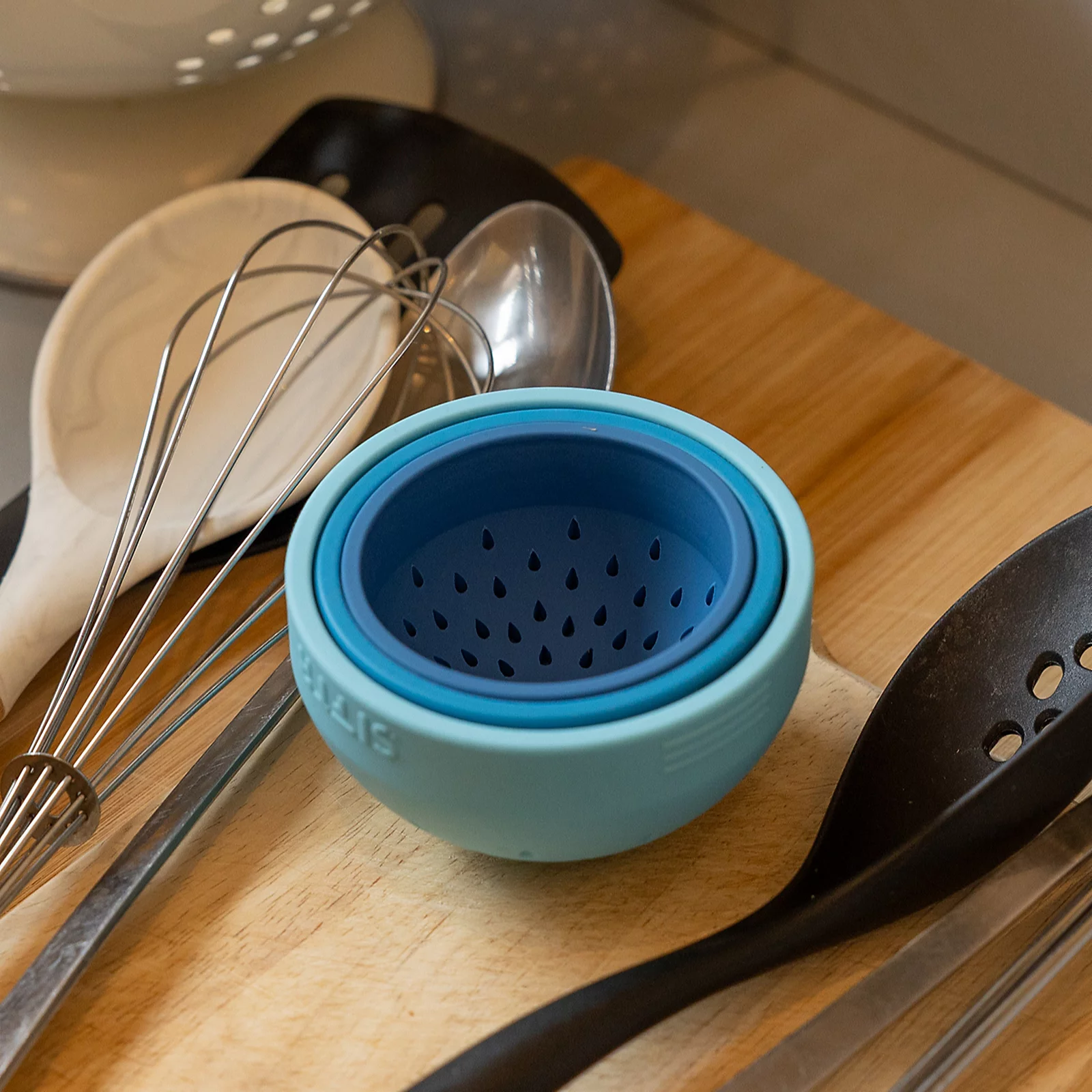 SIFTR Set of 3 Nested Mini Can Colander & Strainer Set