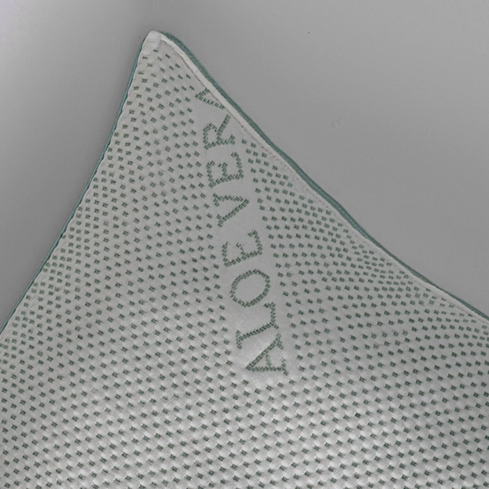 Silentnight Wellbeing Collection Aloe Vera Pillow