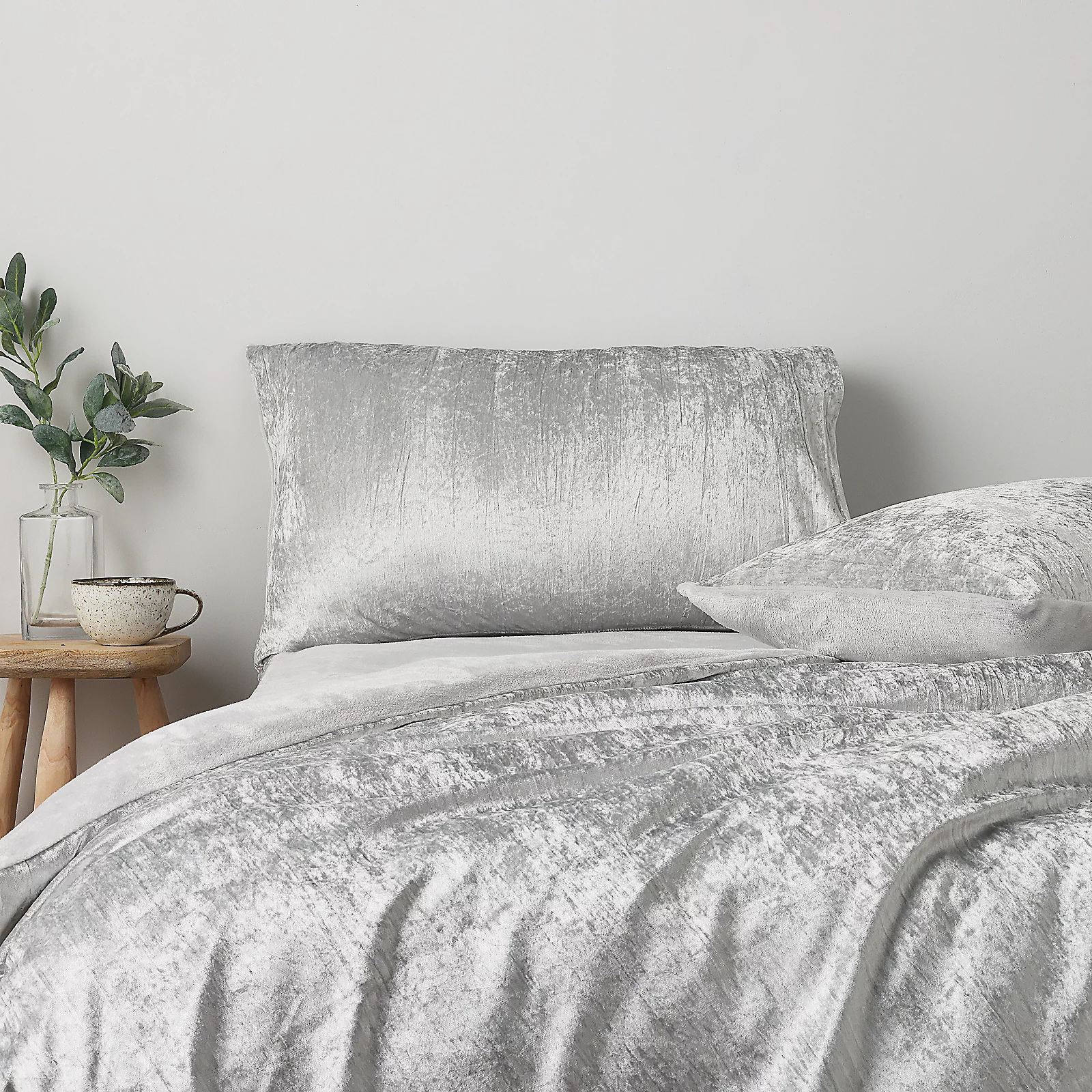 Cozee Home Crinkle Crushed Velvet & Velvetsoft 4 Pc Duvet Set